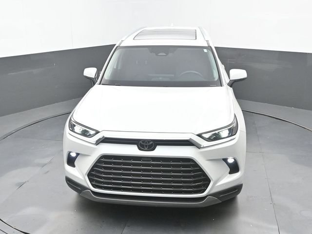 Used 2024 Wind Chill Pearl Toyota Limited image 14