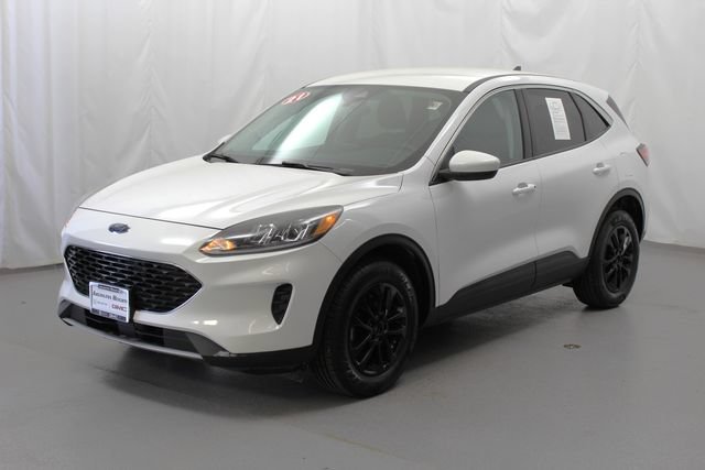 Used 2021  Ford SE image 16
