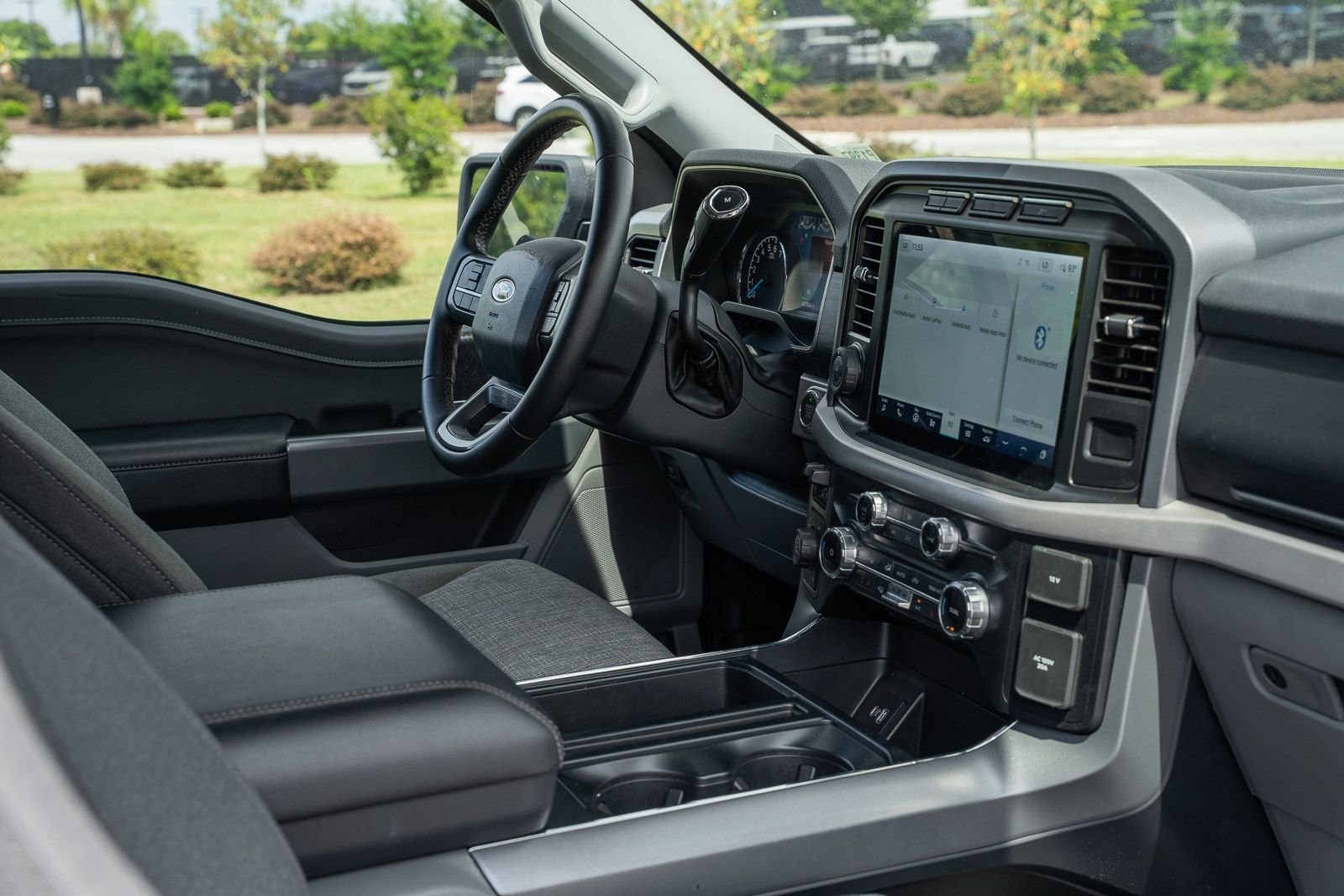 Used 2023 Gray Ford XLT image 11