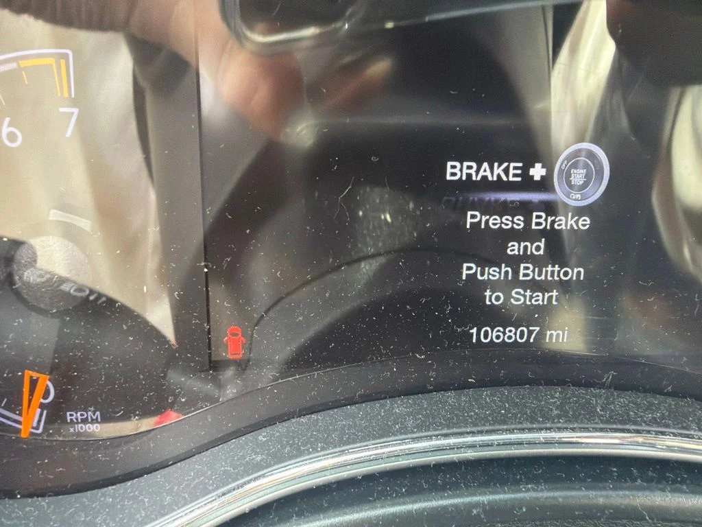 Used 2018 Gray Jeep Limited image 9