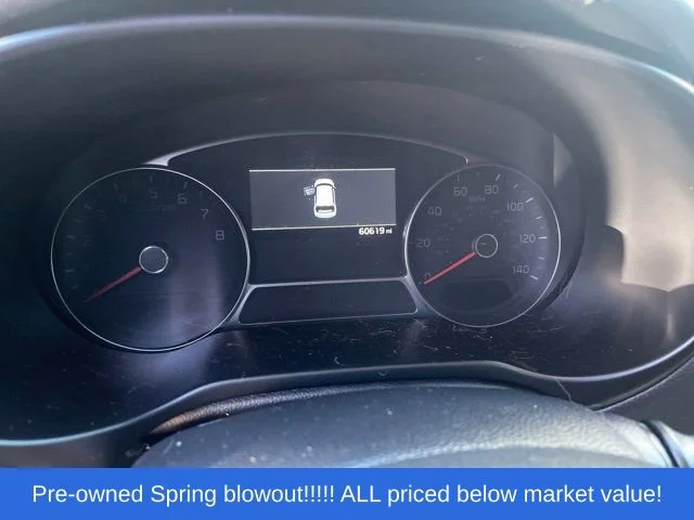 Used 2018 Gray Kia Exclaim image 3