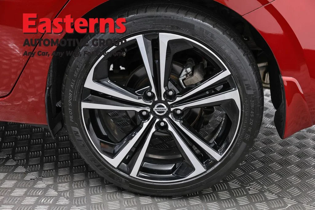 Used 2023 Red Nissan SV image 33