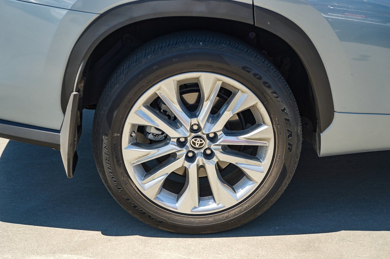Certified Used 2024 Moon Dust Toyota Limited image 11