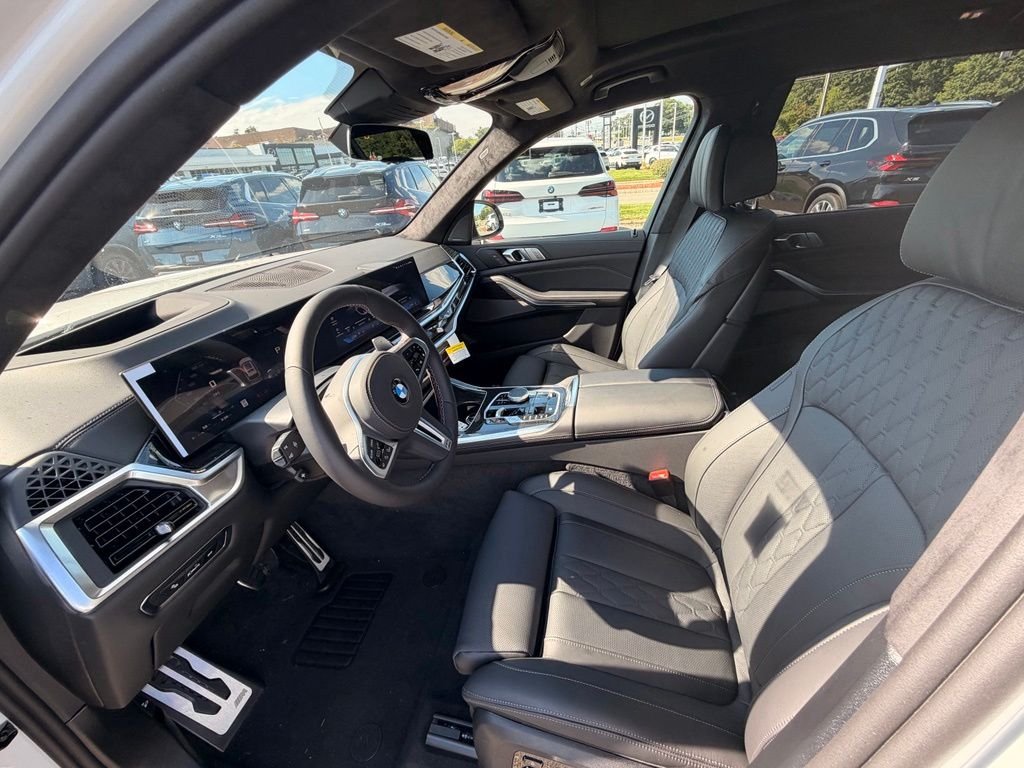 New 2027 Mineral White Metallic BMW M60i image 6
