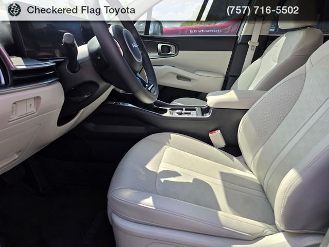 Used 2024 Wolf Gray Kia S image 8