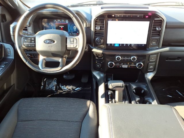 Used 2024 Black Ford XLT image 18