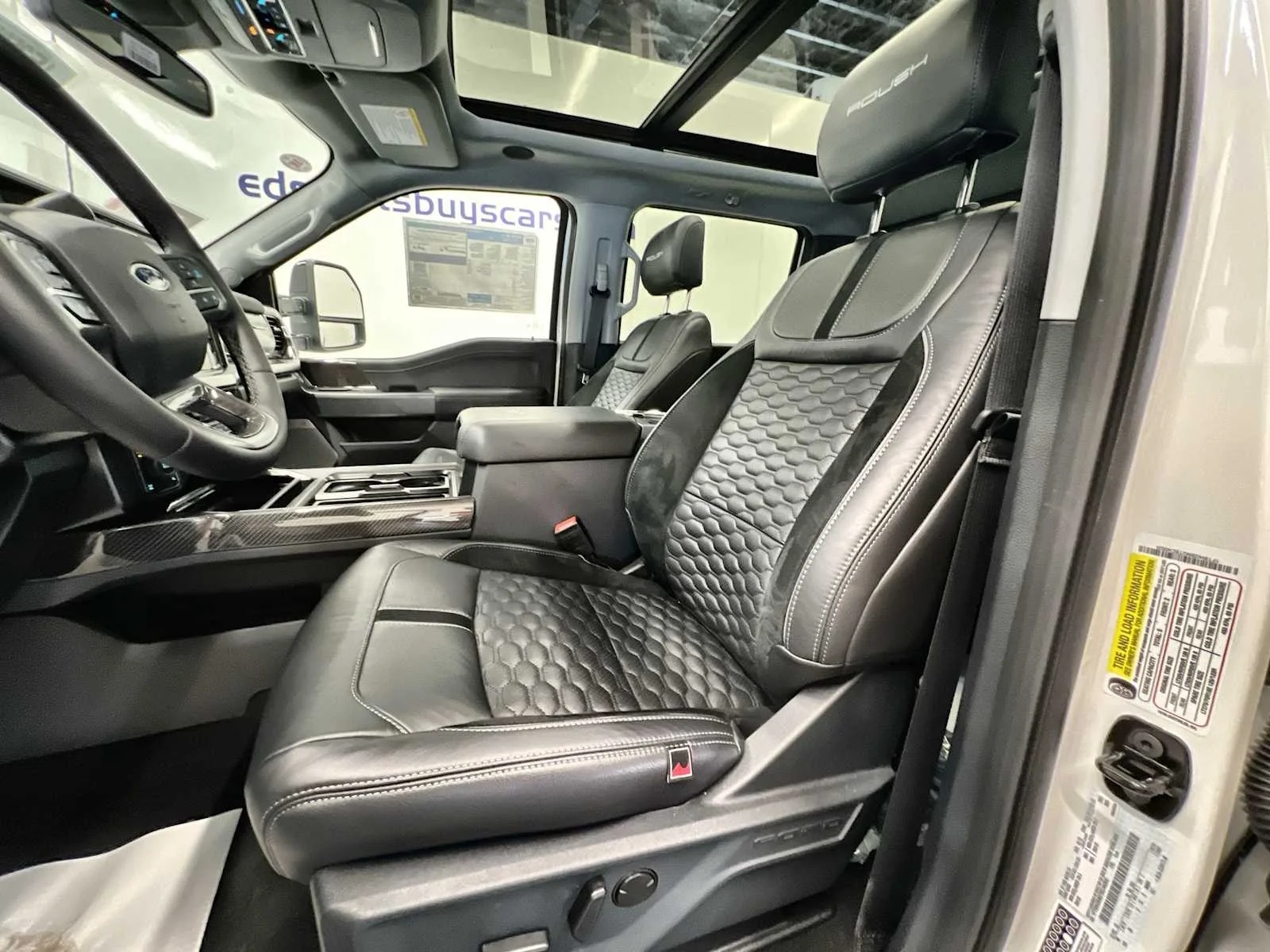 New 2026 Star White Metallic Tri-Coat Ford LARIAT image 13