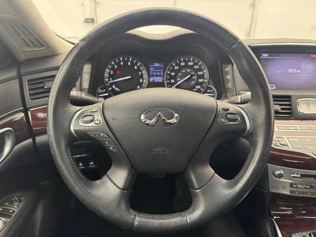 Used 2017 Hermosa Blue INFINITI 3.7X image 20