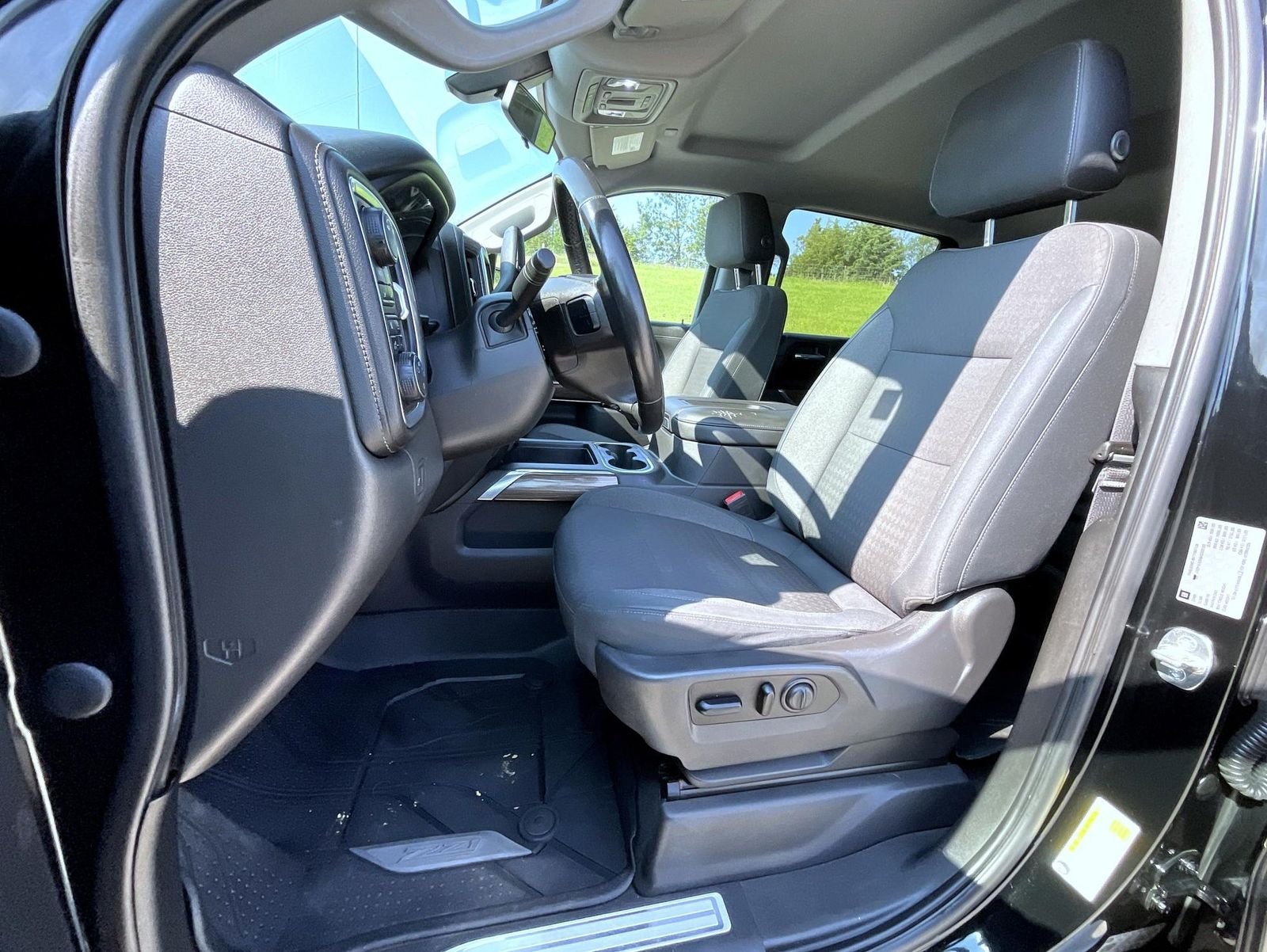 Used 2019 Black Chevrolet LT Trail Boss image 11