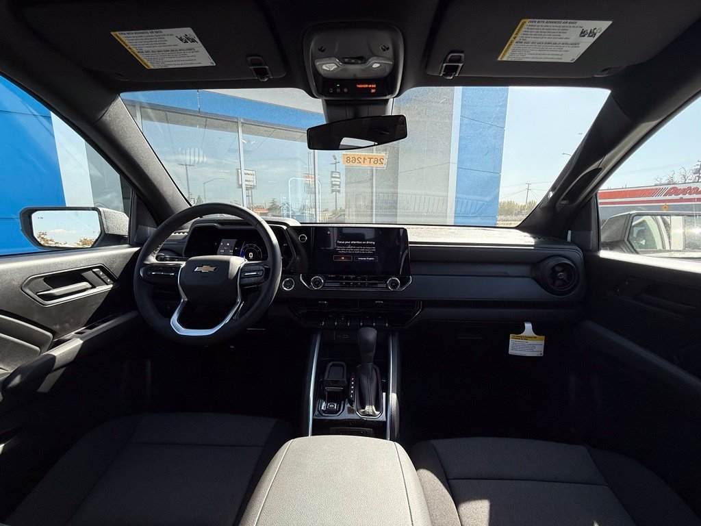 2026 Chevrolet Colorado WT view 17