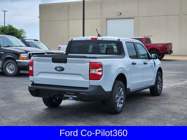 New 2026 Space White Metallic Ford XLT image 7
