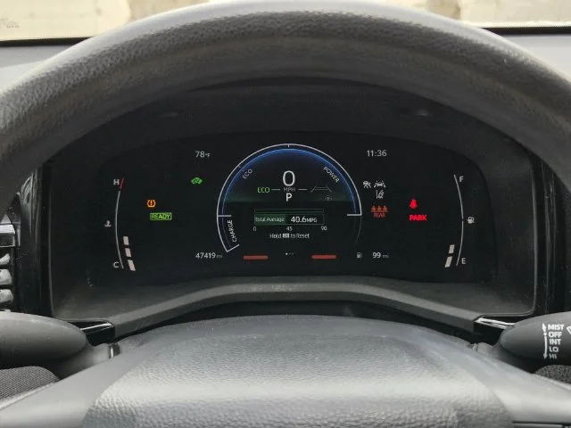 Used 2025 Ice Toyota LE image 21