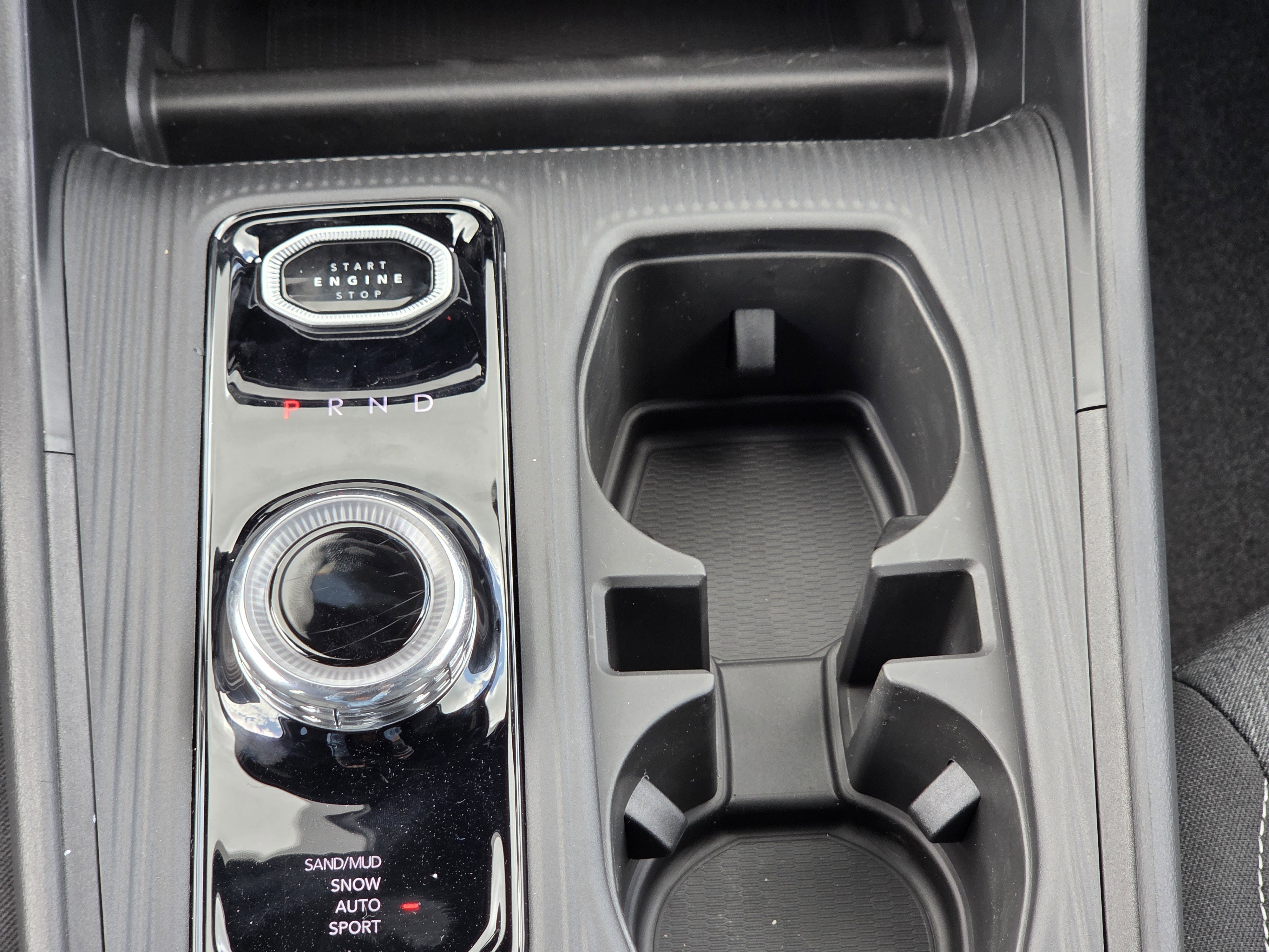 New 2026 Silver Zynith Clearcoat Jeep Laredo image 13
