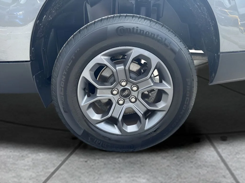 Used 2026 Gray Ford XLT image 30