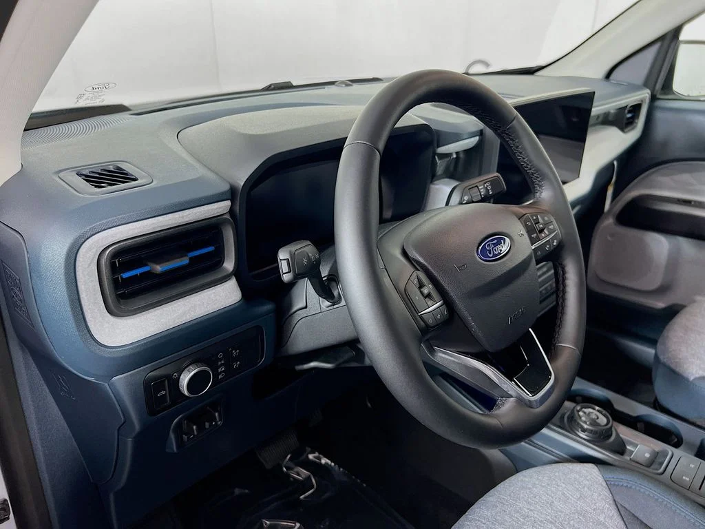 New 2026 Space White Metallic Ford XLT image 3