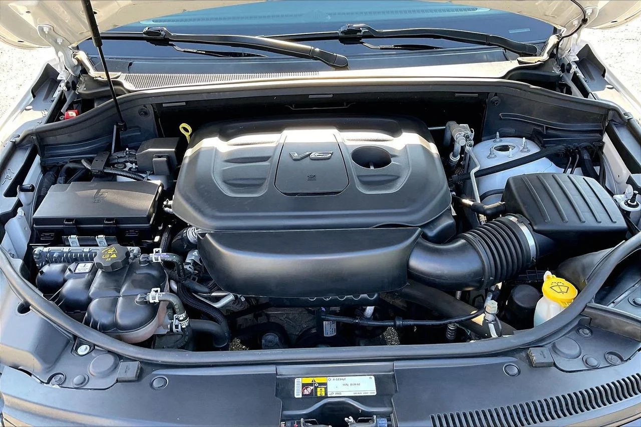 Used 2017 White Jeep Altitude image 36