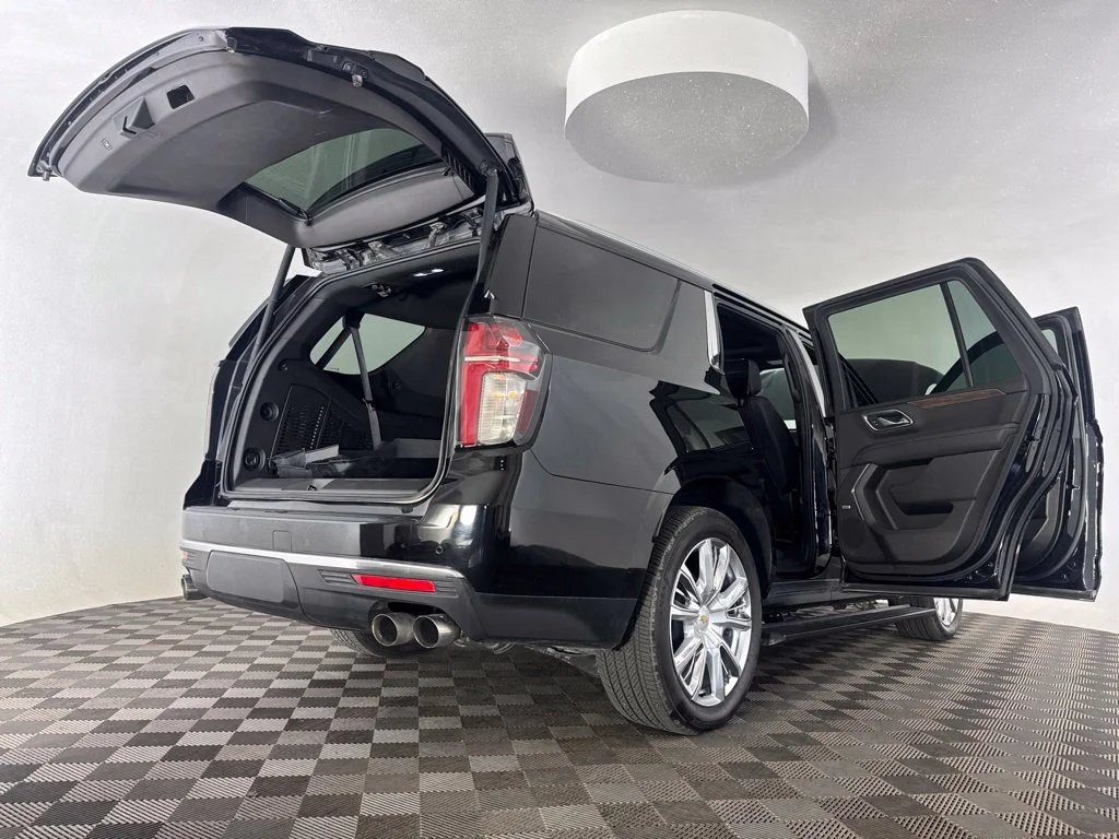 Used 2021 Black Chevrolet High Country image 23