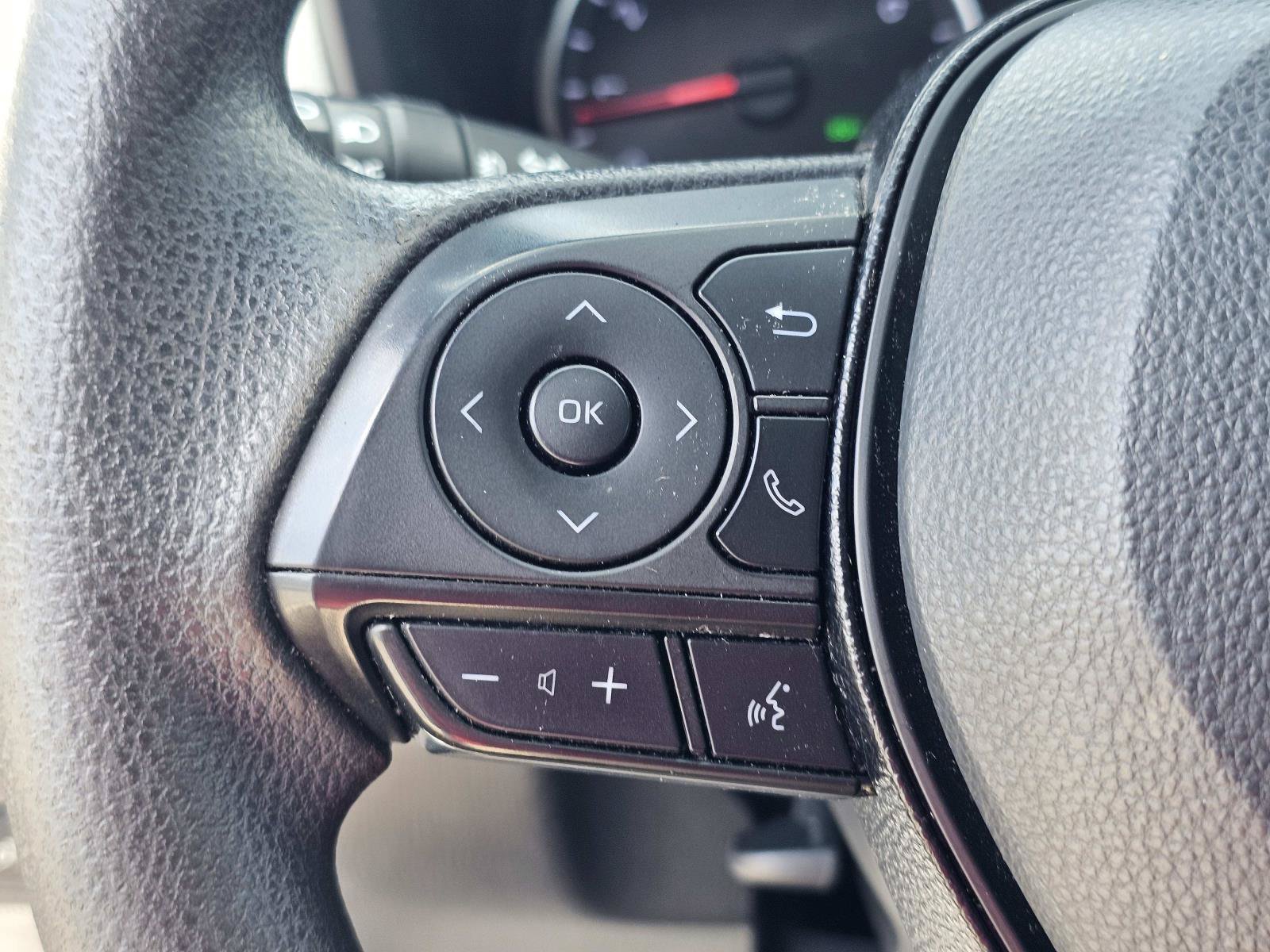 Used 2021 Silver Toyota XLE image 20