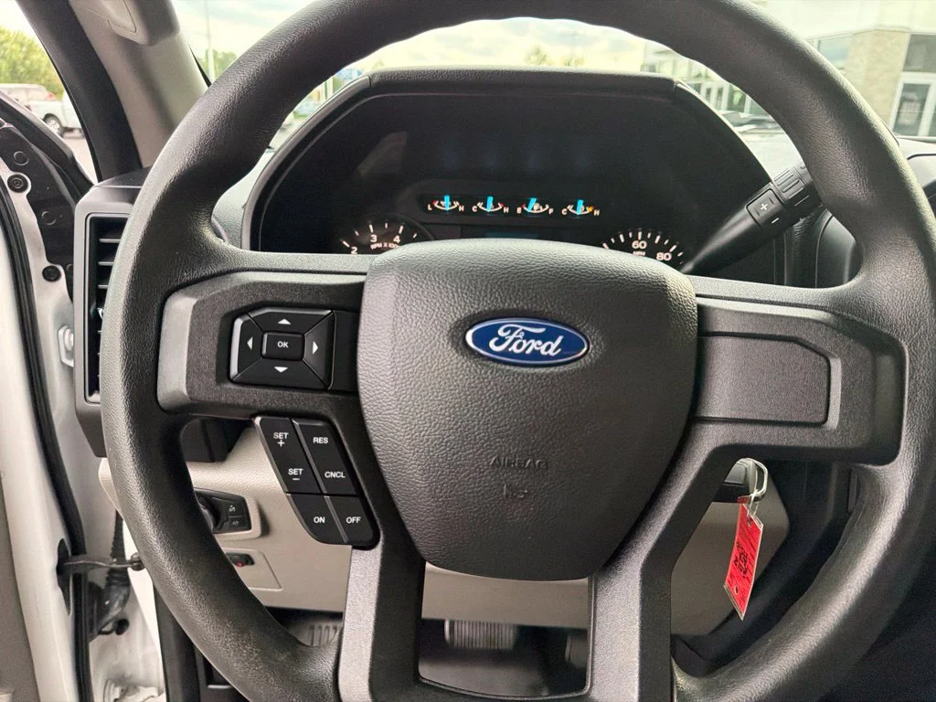 Used 2018 Oxford White Ford XL image 17