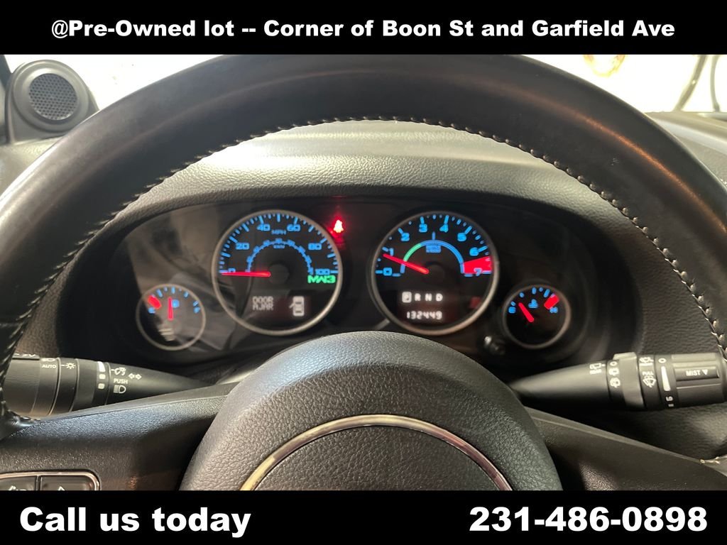 Used 2012 Black Jeep Unlimited Rubicon image 21