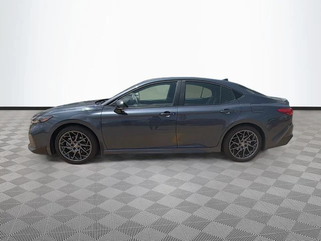 Used 2026  Toyota SE image 4