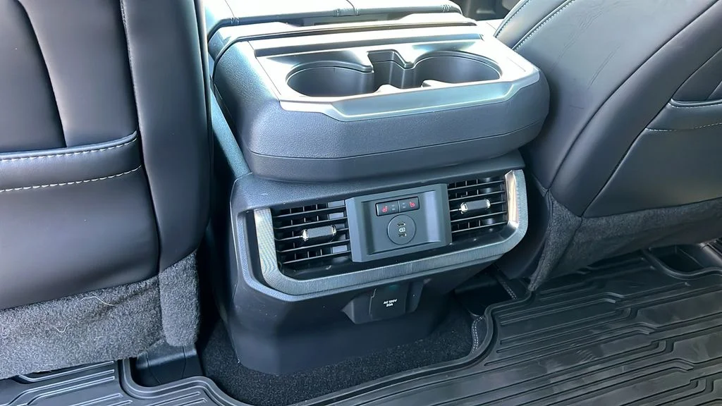 New 2026 Star White Metallic Tri-Coat Ford Platinum® image 10