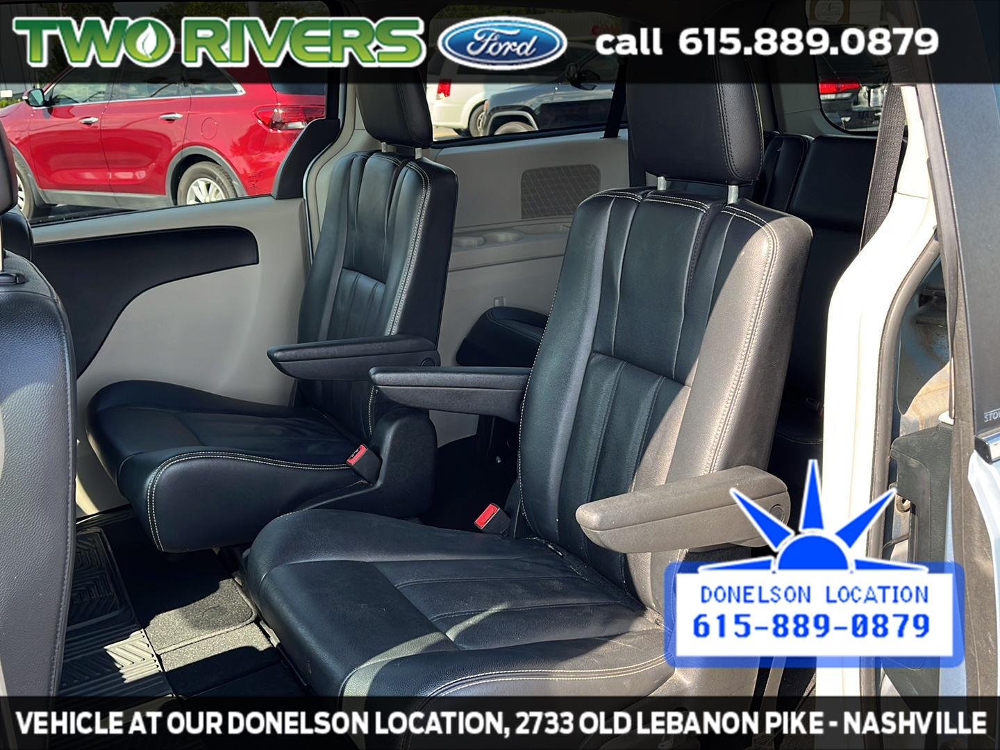 Used 2013 Crystal Blue Pearlcoat Chrysler Touring image 28