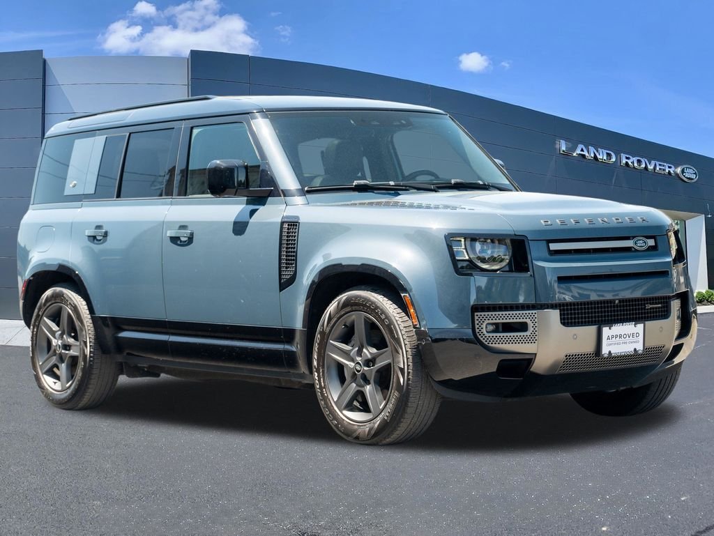 Used 2023 Blue Land Rover X-Dynamic SE image 3