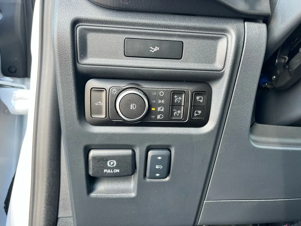New 2026 White Ford Lariat image 18