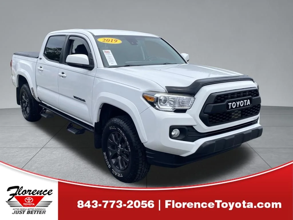 Used 2020 White Toyota SR5 image 1