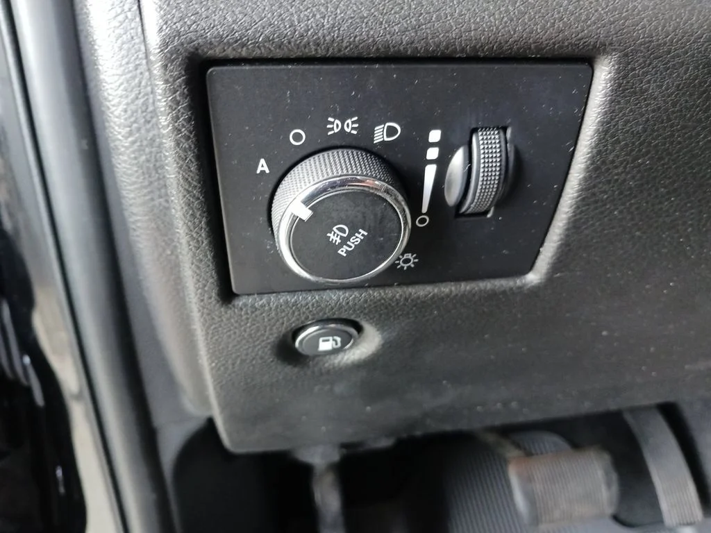 Used 2021 Black Jeep Limited image 36