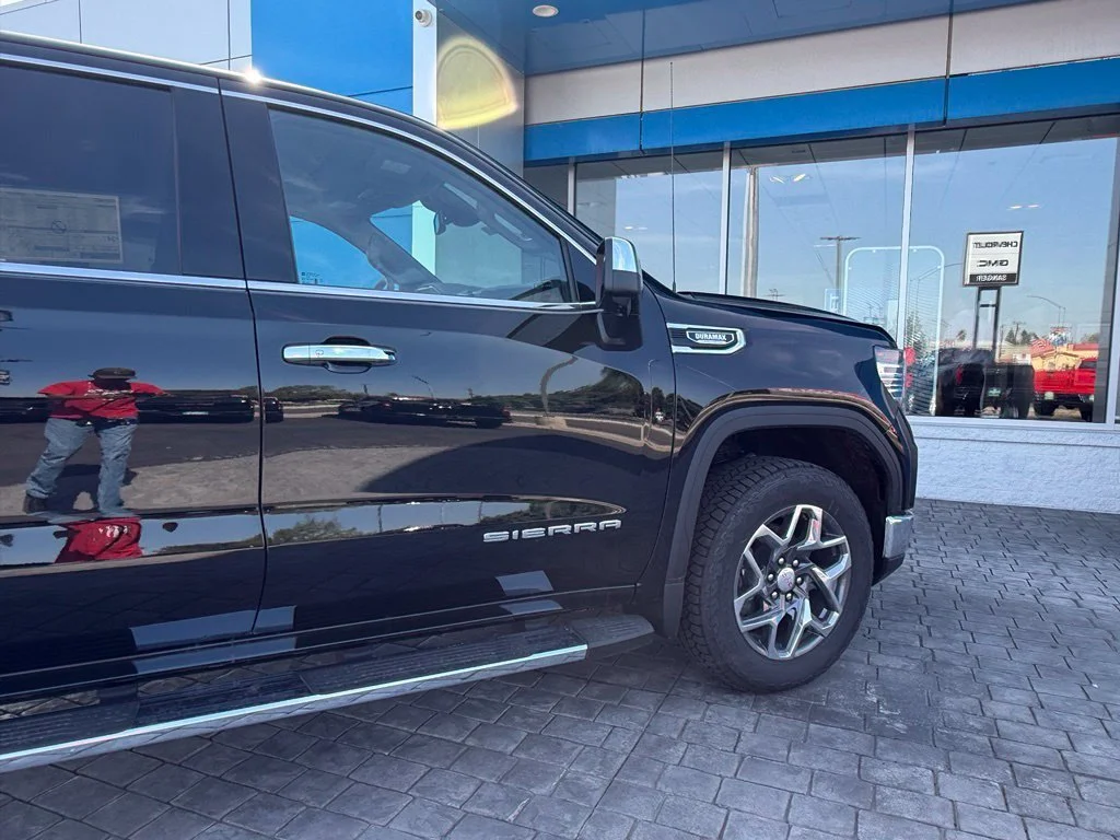 New 2026 Onyx Black GMC SLT image 12