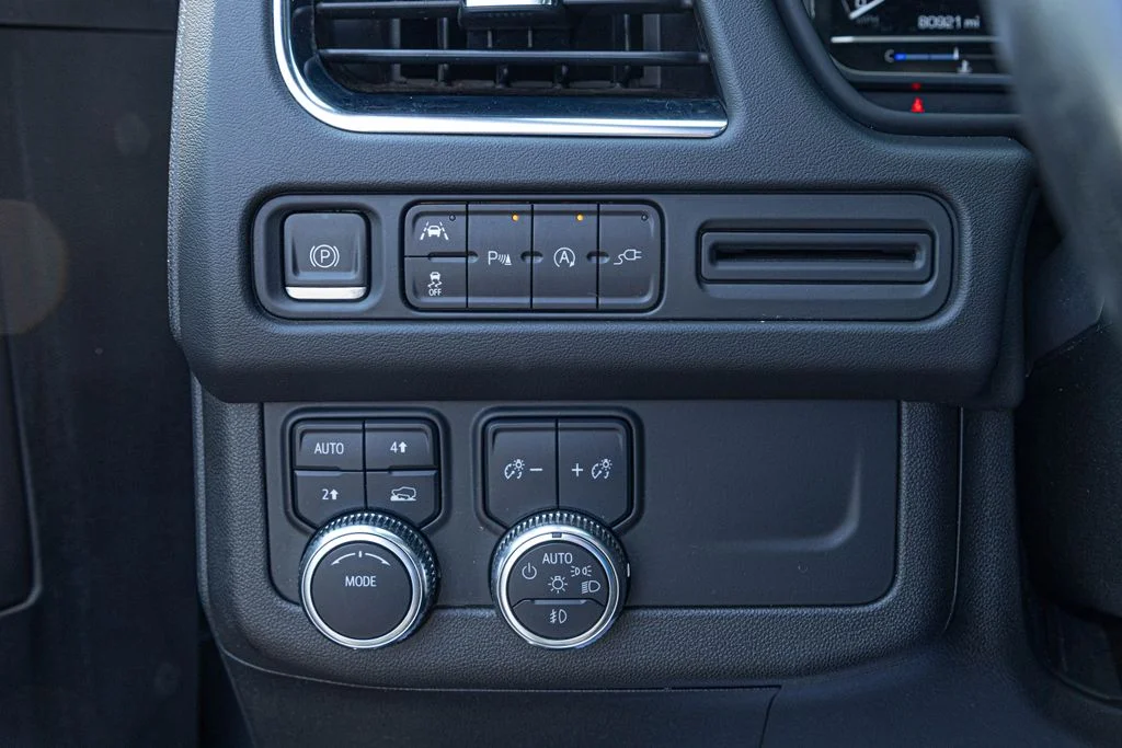 Used 2022 Gray GMC SLE image 27