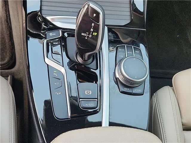 Used 2021 Alpine White BMW M40i All-wheel Drive Sports Activity Vehicle image 16