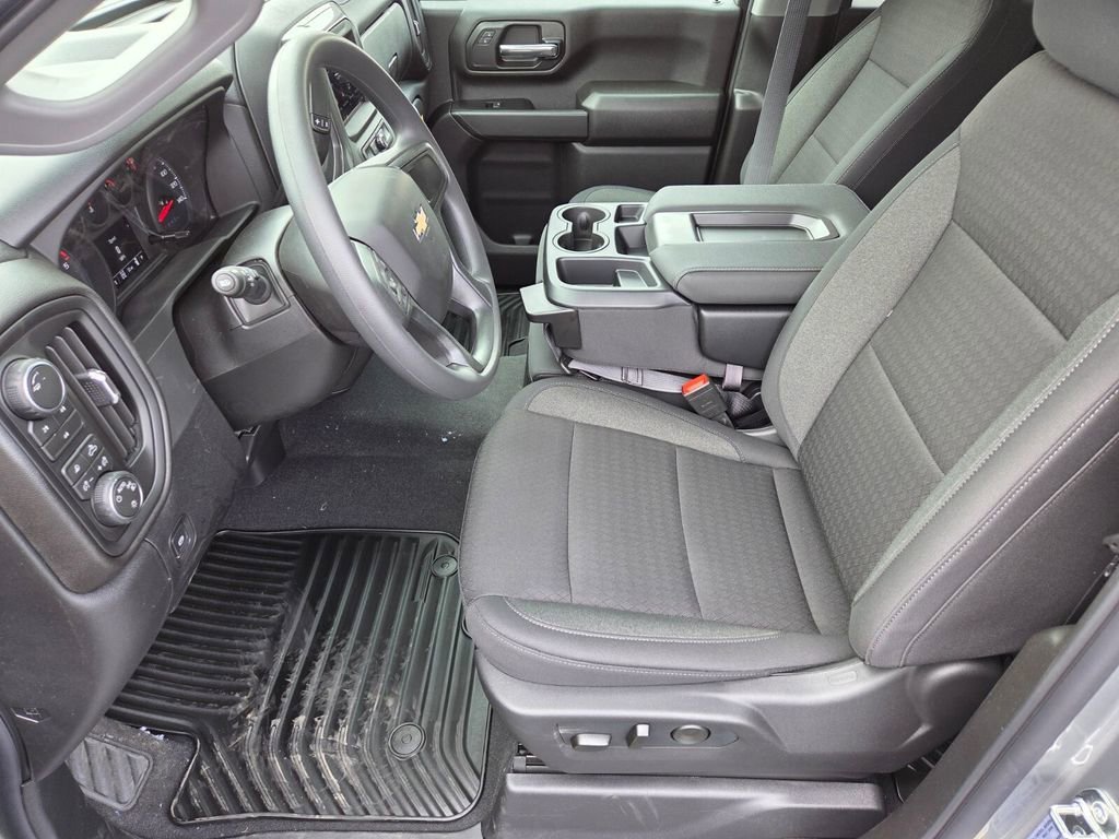 2026 Chevrolet Silverado 2500 HD Custom - Photo 6