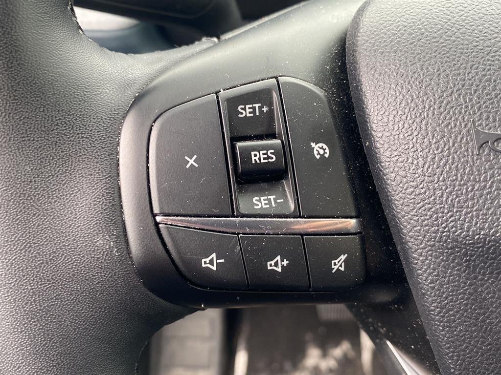 Used 2025 Shadow Black Ford XLT image 13