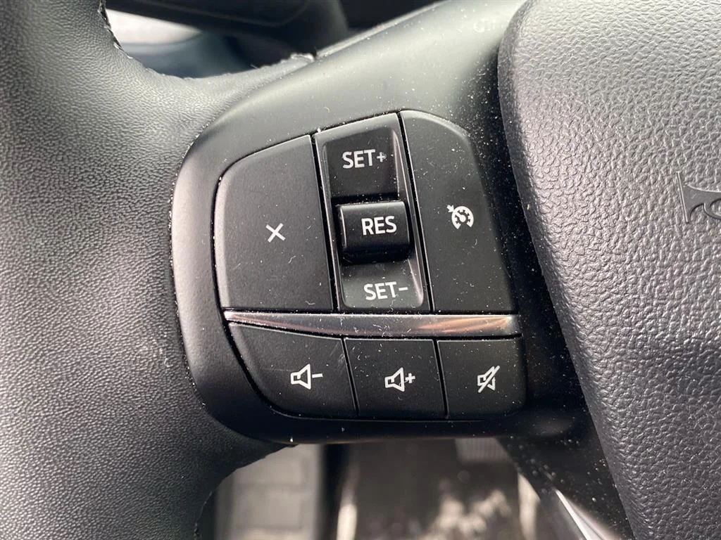 Used 2025 Shadow Black Ford XLT image 13