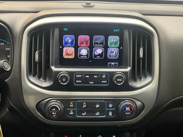 Used 2017 Black GMC SLT image 9