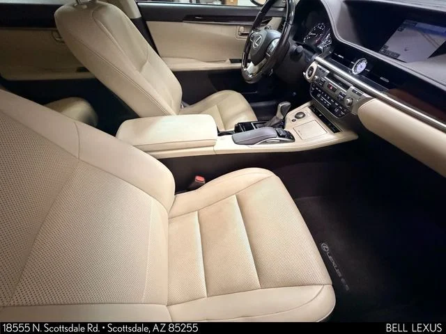 Used 2016 Silver Lexus 350 image 12