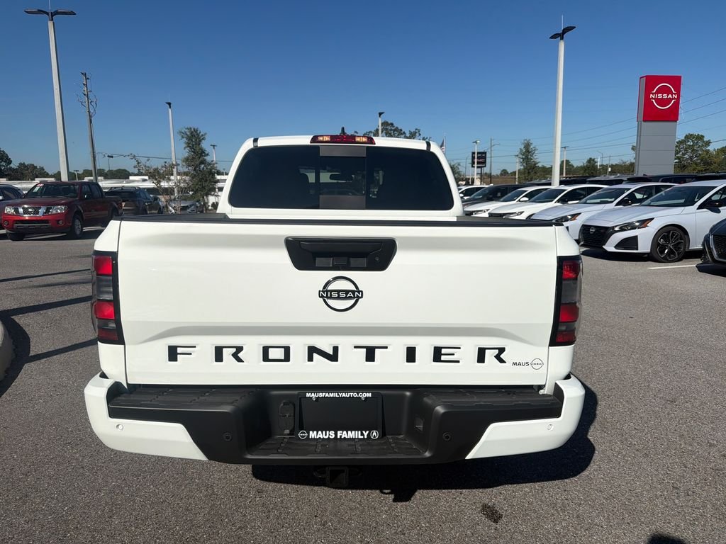 New 2026 Nissan Frontier SV 4D Crew Cab