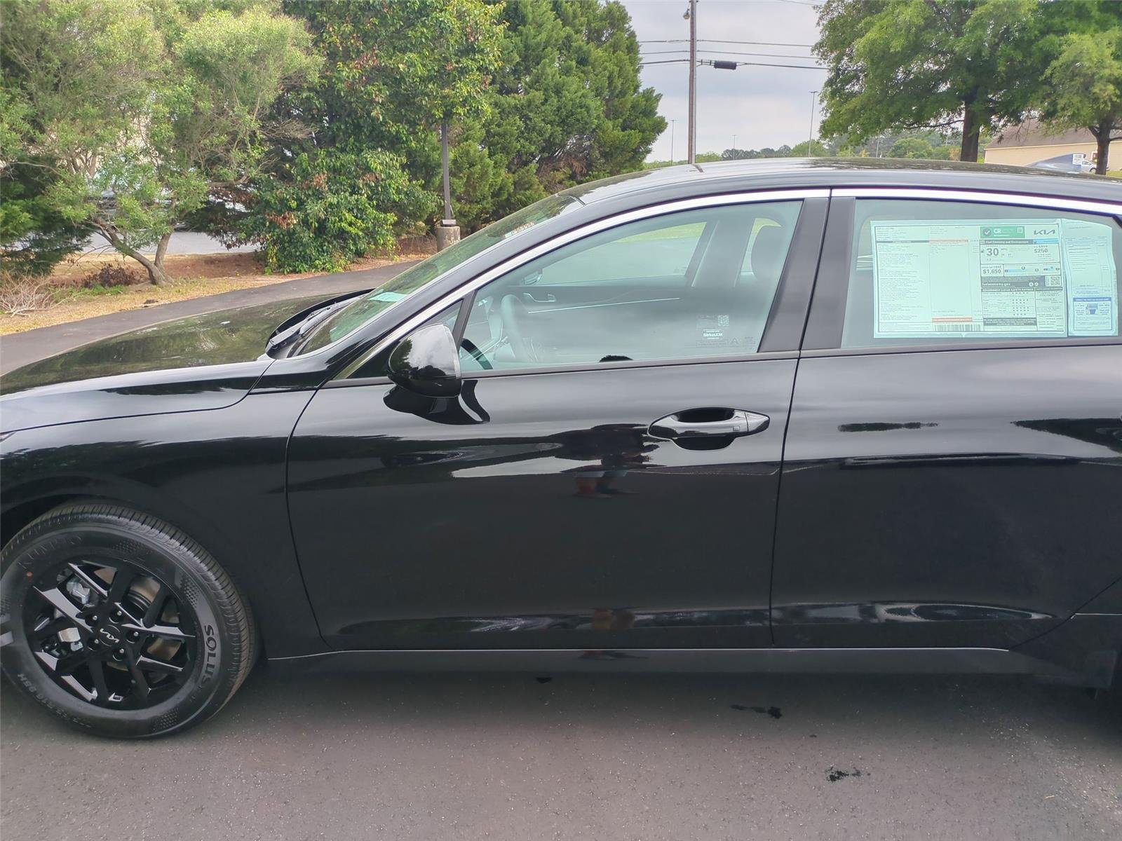 New 2026 Aurora Black Pearl Kia LXS image 15