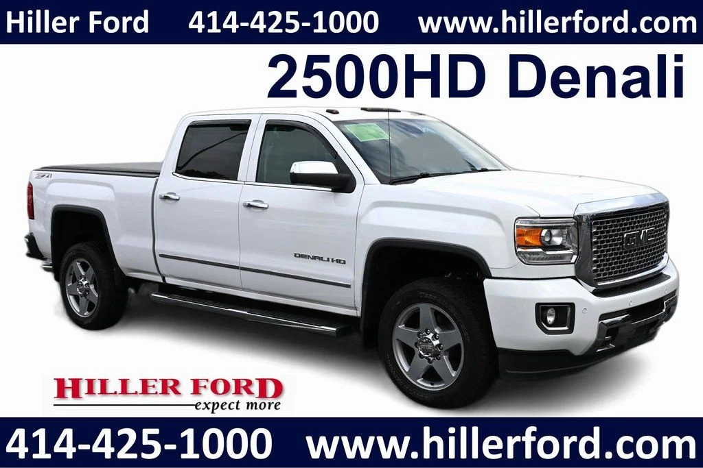 2015 GMC Sierra 4WD Crew Cab Short Box's photo