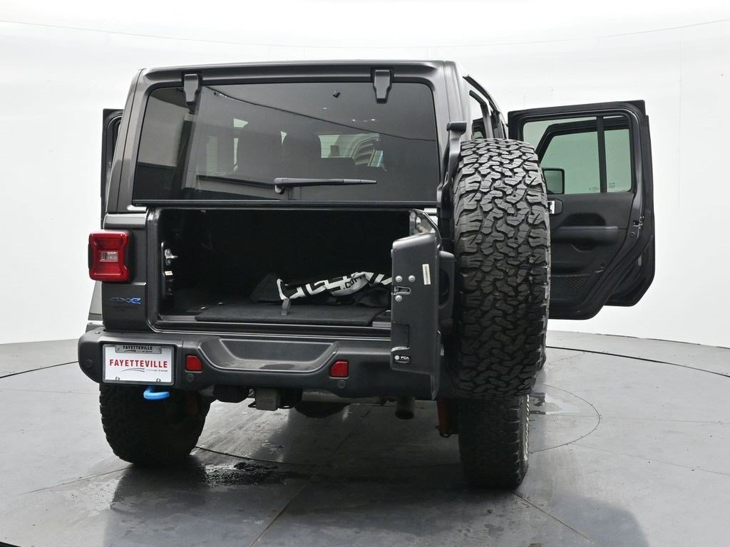 Used 2021 Granite Crystal Metallic Clearcoat Jeep Unlimited Rubicon image 36