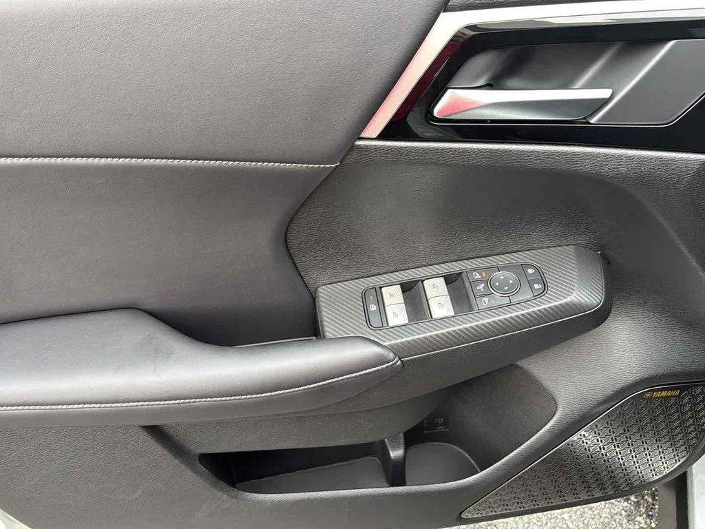 2026 Mitsubishi Outlander SE - Photo 14