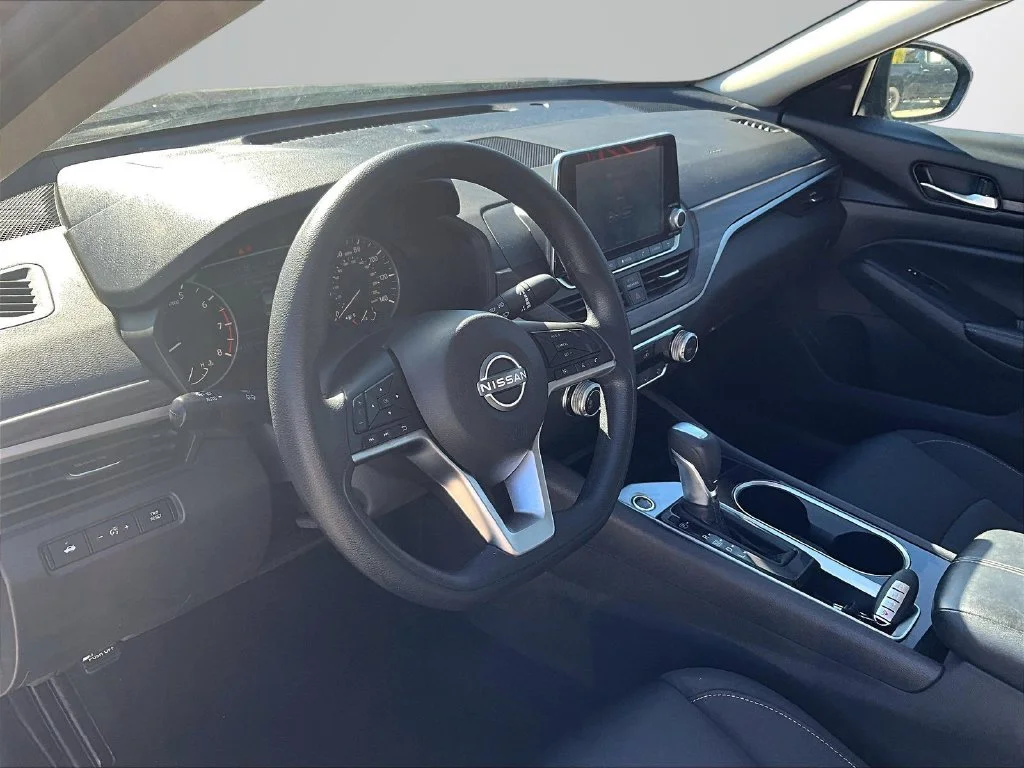Used 2024 Black Nissan 2.5 SV image 15