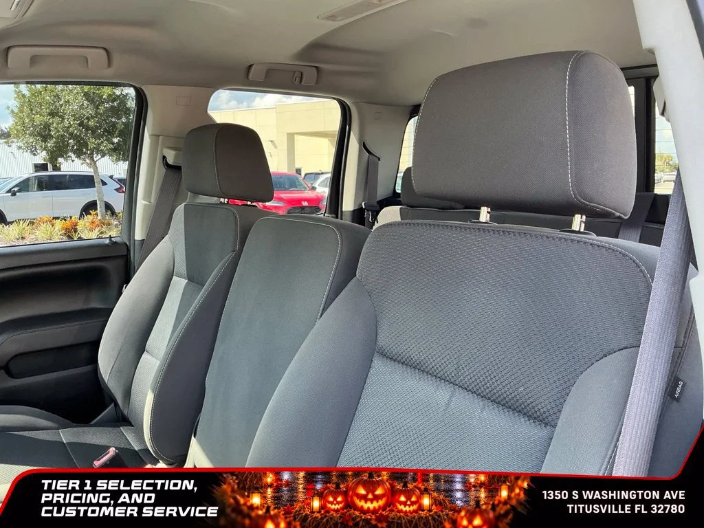 Used 2017 PEPPERDUST METALLIC GMC SLE image 22