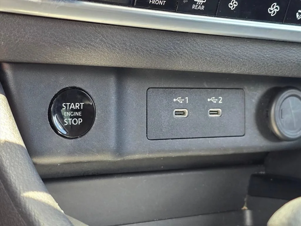 Used 2024 Silver Nissan SV image 17