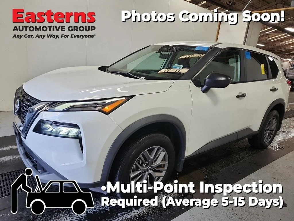 Used 2023 White Nissan S image 1