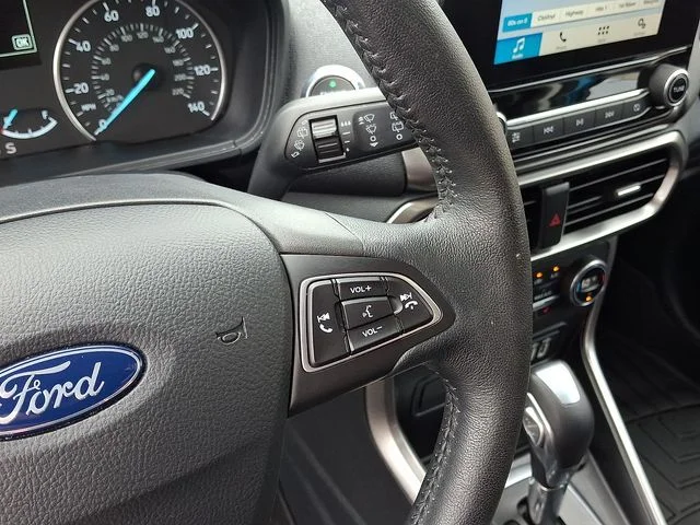 Used 2018 Blue Ford SE image 20