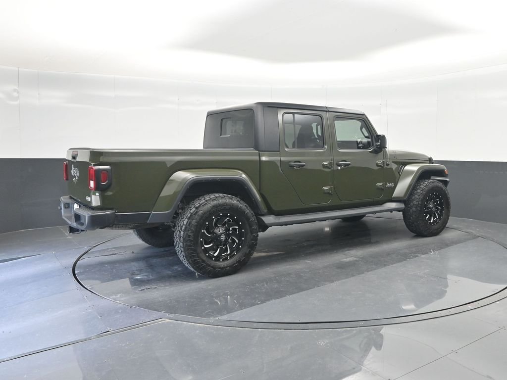 Used 2022 Green Jeep Overland image 15